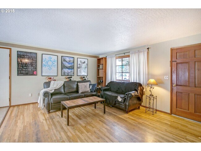 Foto del edificio - Charming Ranch 3 Bedroom 1 Bath and a larg...