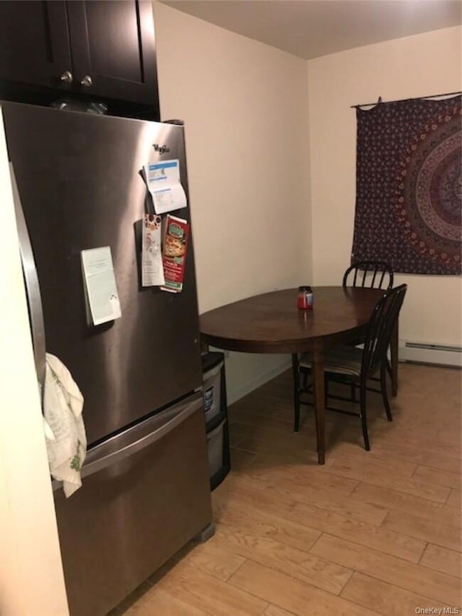 Building Photo - 165-167 E Main St