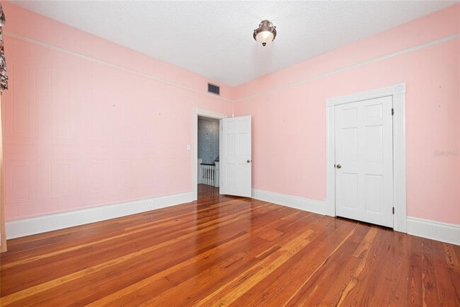 Foto del edificio - 212 S Clyde Ave