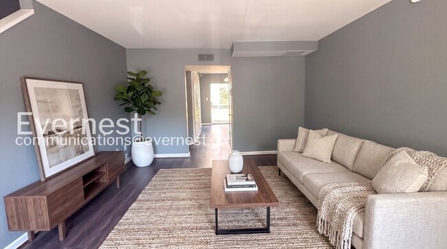 Foto del edificio - 2620 Southbury Cir
