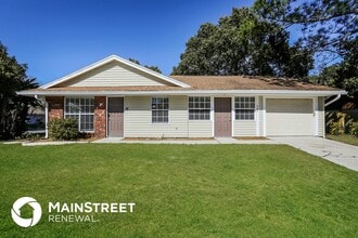 Building Photo - 705 Woodlawn Dr