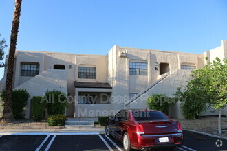Building Photo - 5300 E Waverly Dr