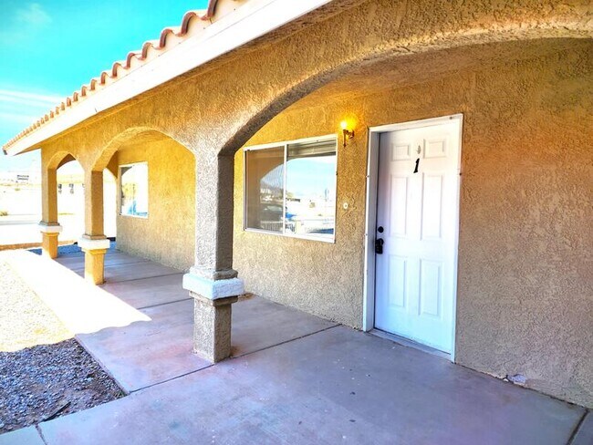 Building Photo - 2341 E Calvada Blvd