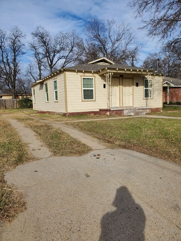 Foto principal - 3003 Van Horn Ave
