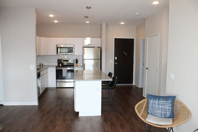 Foto del edificio - 4415 Lincoln Way