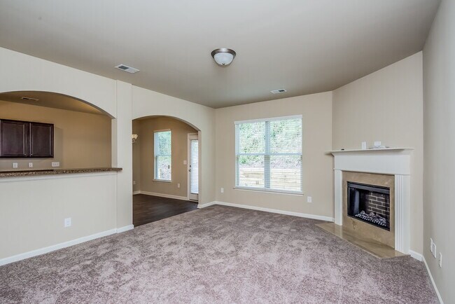 Foto del edificio - 258 Stillwood Dr