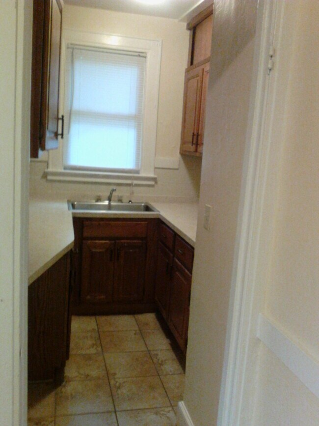 Butler Pantry - 425 Fountain St