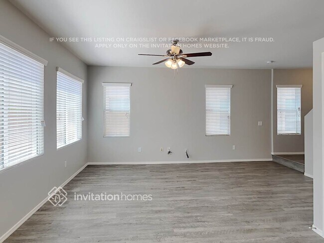 Foto del edificio - 3933 W Irwin Ave