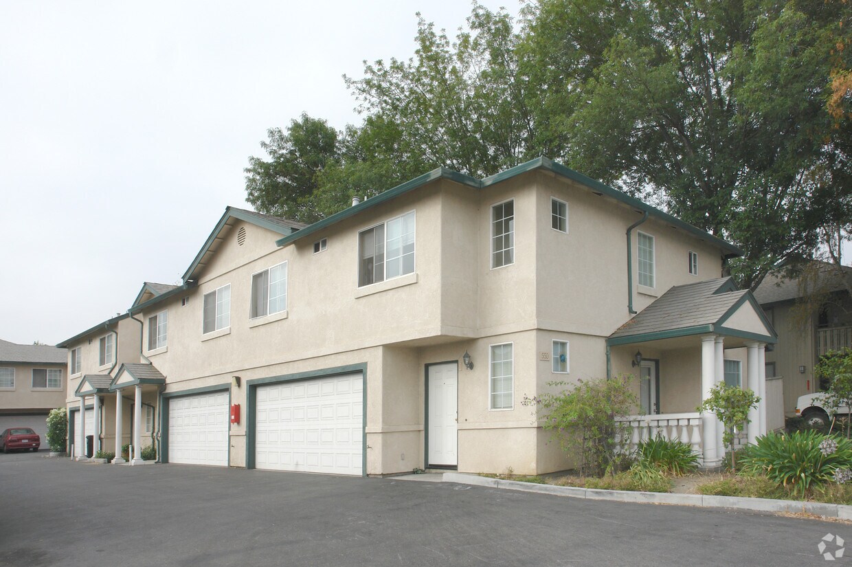 Primary Photo - 550 W Alma Ave
