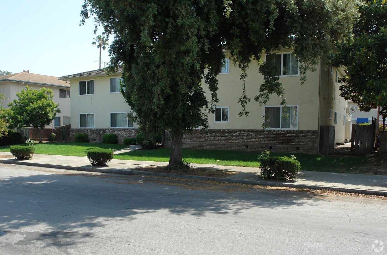 Foto del edificio - 634 Grand Fir Ave
