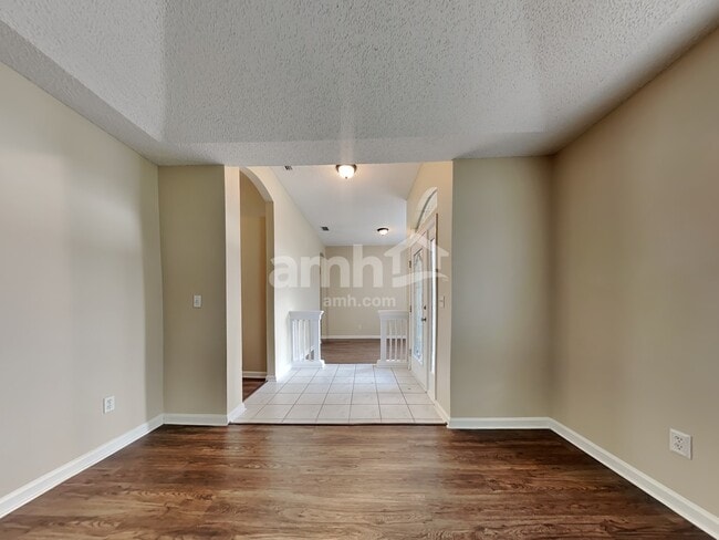 Building Photo - 334 Turtle Dove Dr