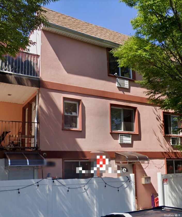 Primary Photo - 150-66 78th Ave
