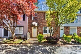 Building Photo - 8827 Applegate Ln