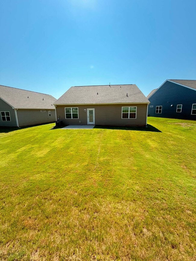Building Photo - 126 White Apple Wy