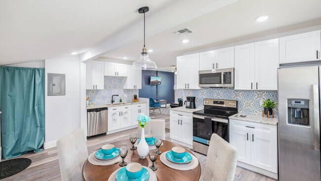 Foto del edificio - 1610 N Goldenrod Rd
