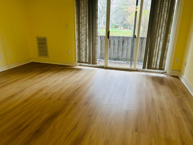 Foto del edificio - 1914 Aspen Dr