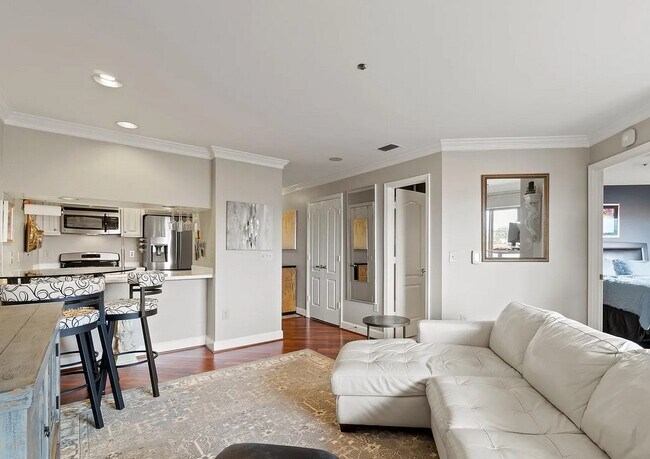 Foto del edificio - 1050 N Stuart St