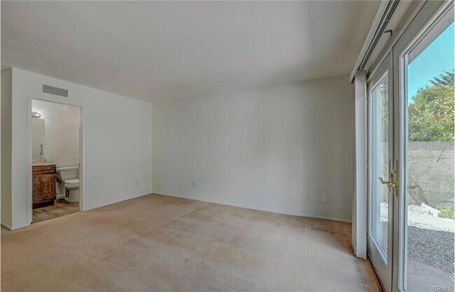 Building Photo - 5411 Glenstone Dr