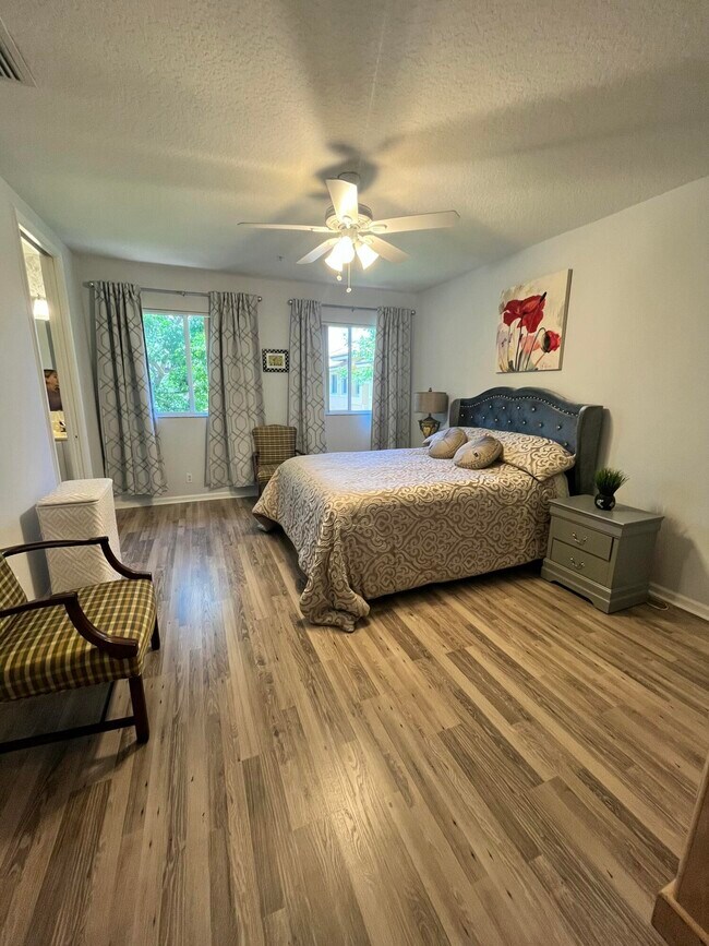 Foto del edificio - 4281 Coventry Pointe Way