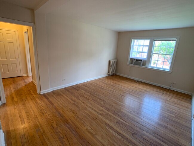 Foto del edificio - 2848 Fairway Dr