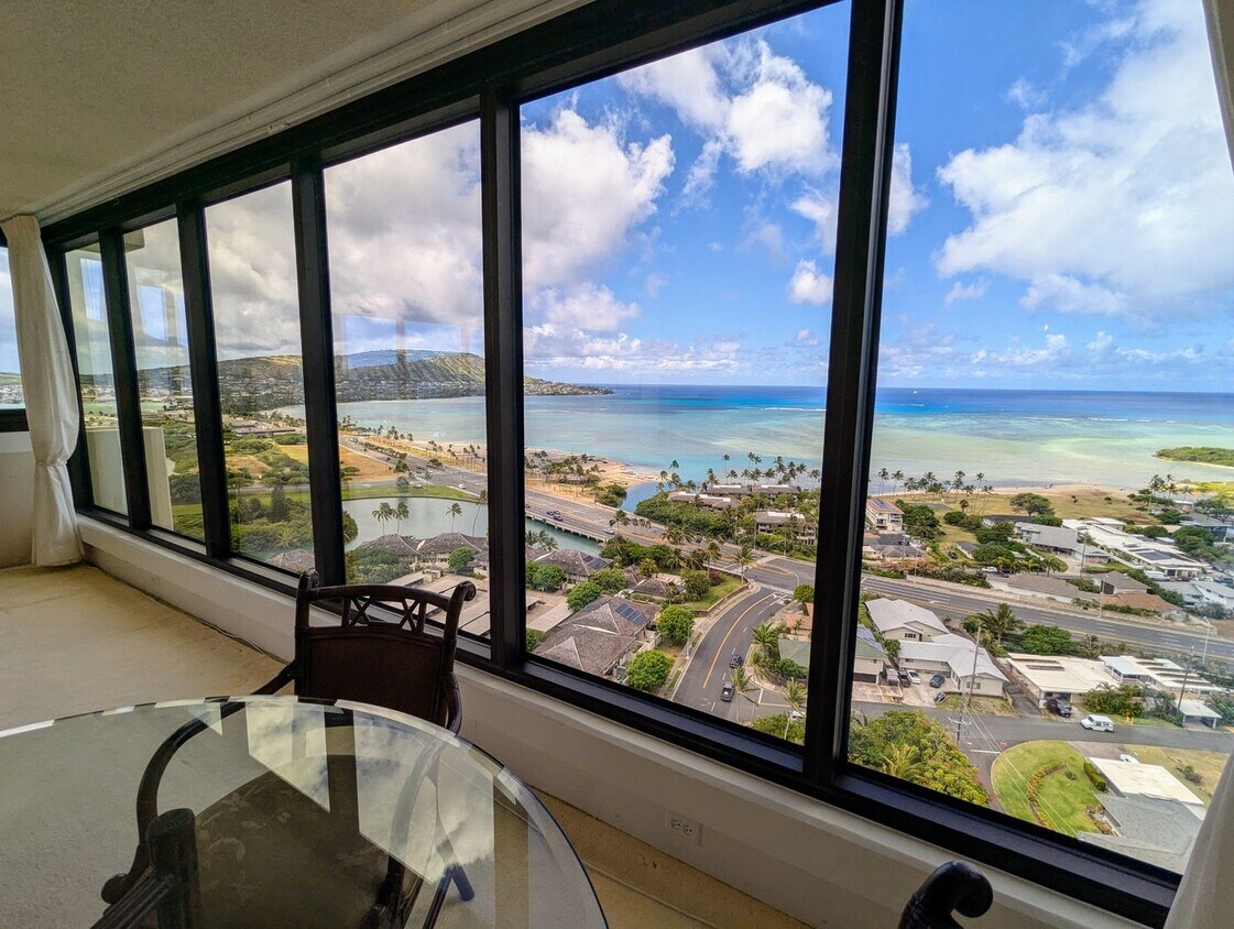 Foto principal - Jaw dropping views from this large 1,644 s...