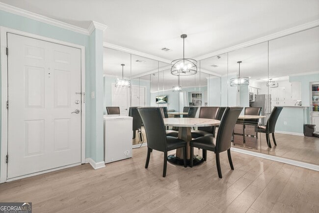 Building Photo - 27404 Plantation Dr NE