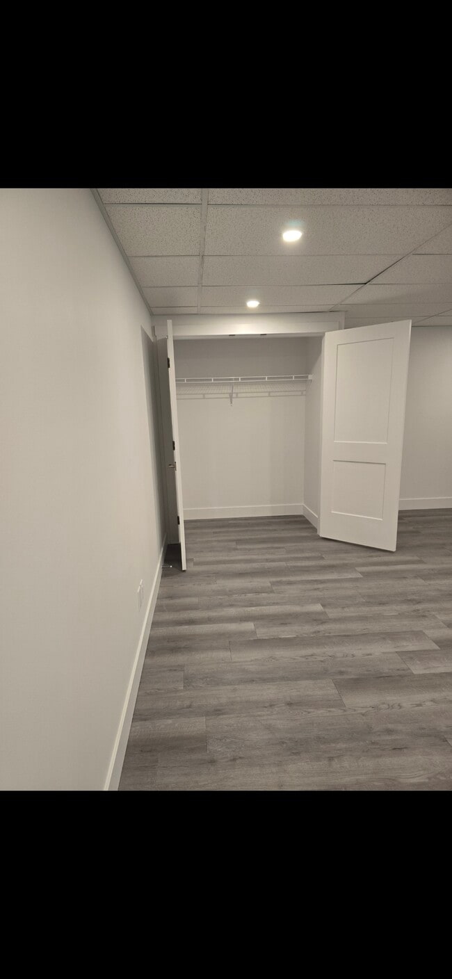 Building Photo - 45595 Spruce Dr