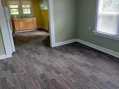 Building Photo - 236 Clyde St