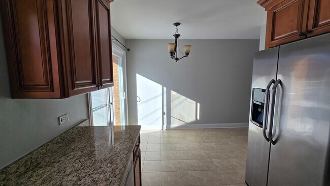 Foto del edificio - 454 E Park Ave