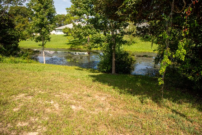 Building Photo - 47 Farragut Dr
