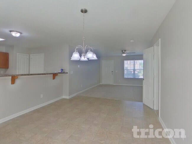 Foto del edificio - 537 Gentle Breeze Ln