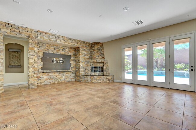 Foto del edificio - 229 Muldowney Ln