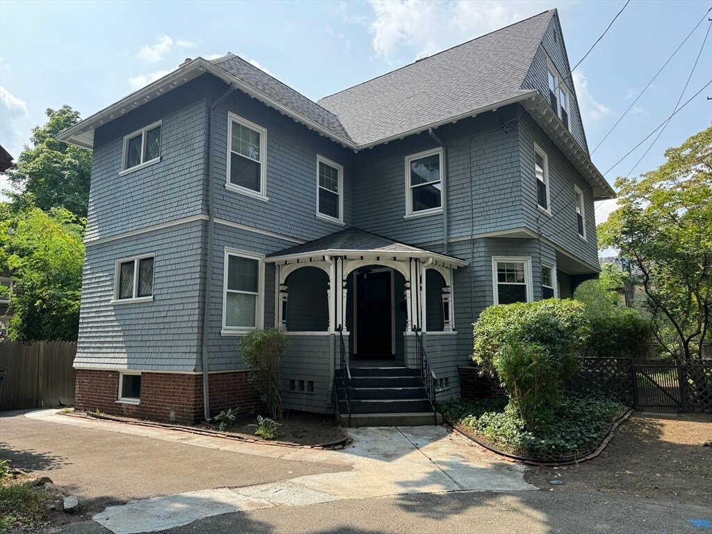 Primary Photo - 15 Kirkland Rd