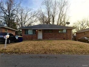 Building Photo - 1160 Walker Ave