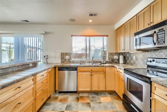 Building Photo - 20721 E 40th Ave