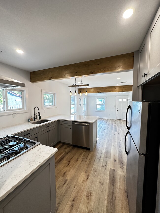 Building Photo - 69 Breton Rd