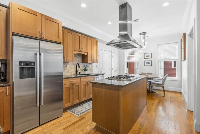 Foto del edificio - 180 Gold St