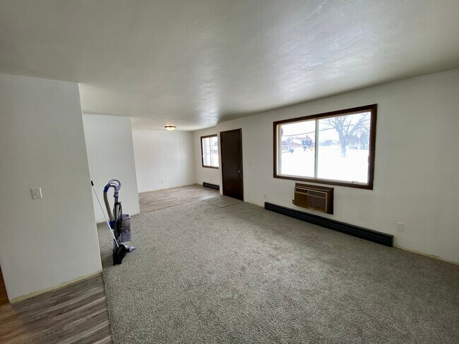 Foto del edificio - 207 Lakeview Ave