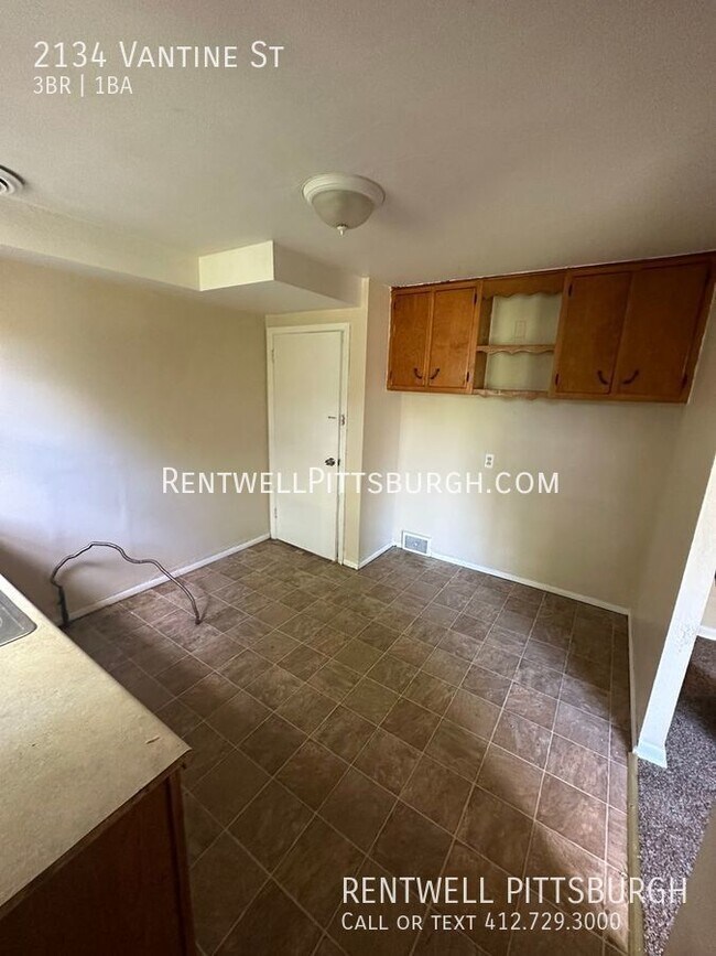 Foto del edificio - 3 Bedroom Home in Wilkinsburg