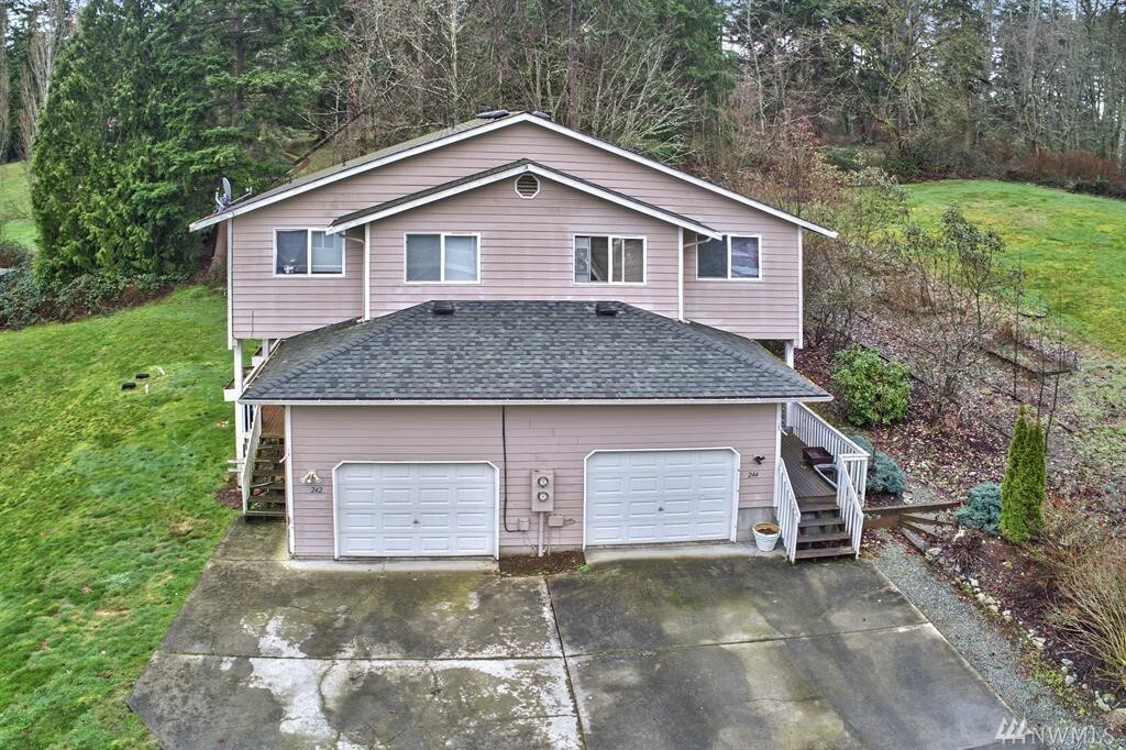 Primary Photo - 242 Bower Ln
