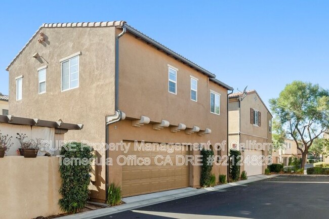 Building Photo - 37343 Paseo Tulipa