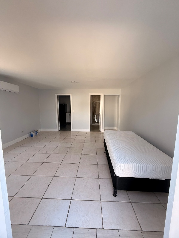 Building Photo - 826 Avenida Hermosa