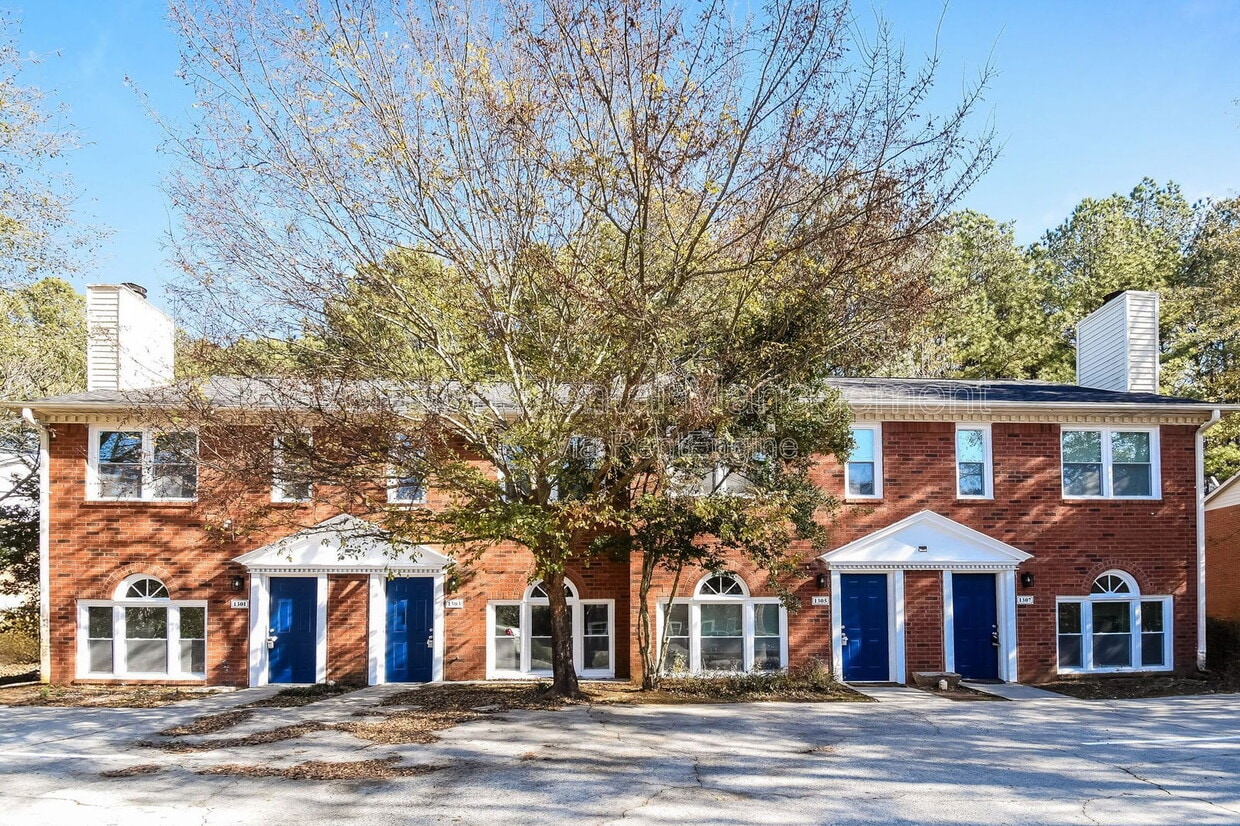 Photo - 1307 Sweet Pine Dr