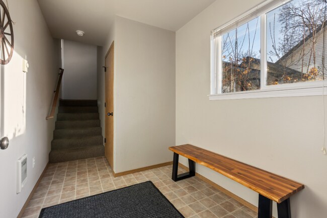 Foto del edificio - 425 2nd Ave W