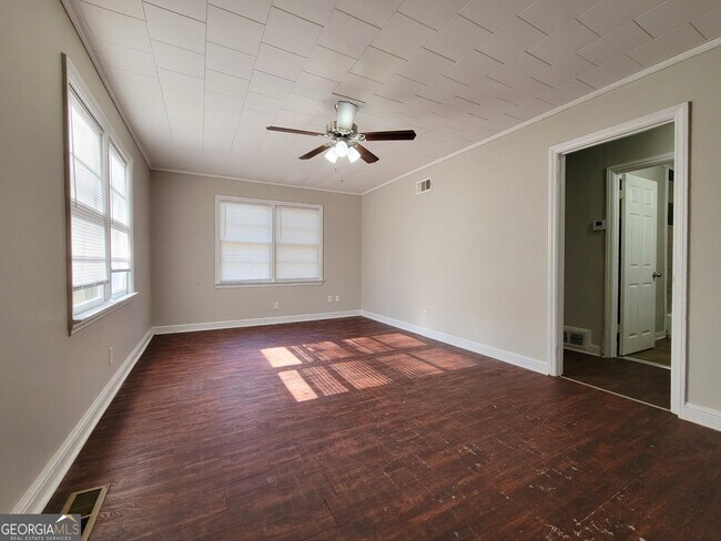 Foto del edificio - 34 E New St