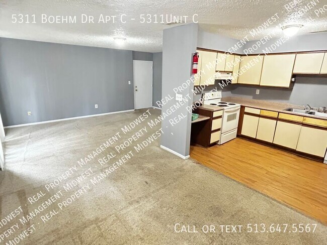 Foto del edificio - 5311 Boehm Dr