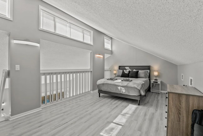 Building Photo - 828 Oakleigh Ave