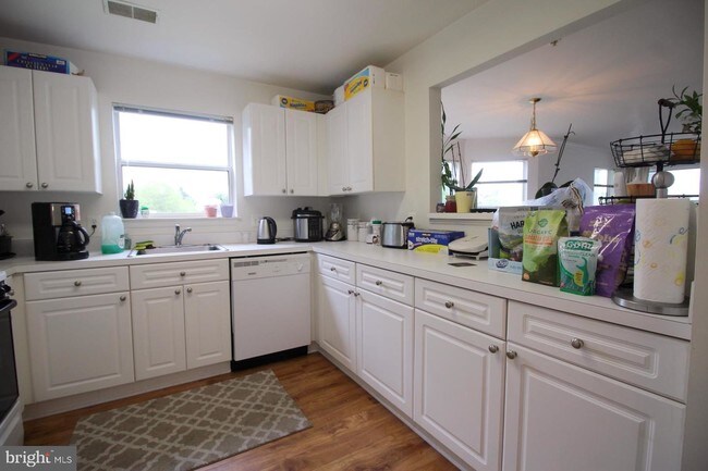 Foto del edificio - 44090 Natalie Terrace