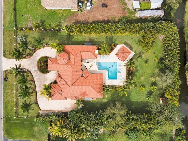 Foto del edificio - 5050 SW 166th Ave