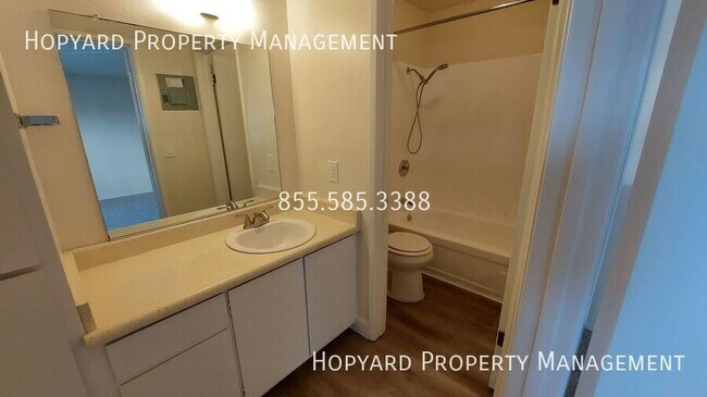 Foto del edificio - 5155 Arden Wy